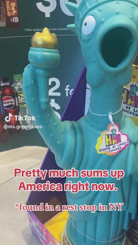 Squeeze Me Statue of Liberty Giant Chicken (Giant, 26.7-Inch)
